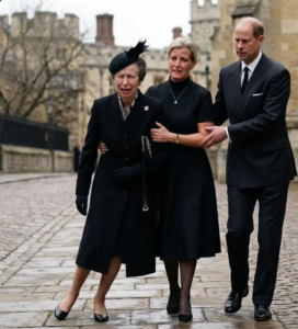 SAD NEWS — JUST 1 MINUTE AGO! Princess Anne collapses in grief as she announces the funeral of a Royal Family member. Through tears, she begins: “With deepest sorrow… we…